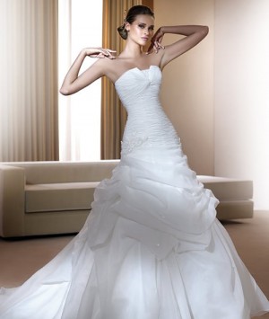 Claudia Anuncios gratis para novios en Providencia |  Vendo de vestido de novia Pronovia, modelo Florida 2011, a $270.000, Super oferta
