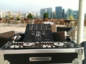 rzproducciones Anuncios gratis para novios en Santiago |  animador, cantante, maestro de ceremonias, locutor comercial y dj, amplificacion, luces, karaoke, modelos