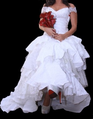 Sol Novios y novias en Las Condes |  SE VENDE VESTIDO UNICO NOVIA , DISEÑADORA MACARENA PALMA