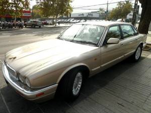Rene Cazenave Anuncios gratis para novios en Las Condes |  Arriendo Jaguar XJ6 1996 para matrimonio, Auto clasico para traslado de novios
