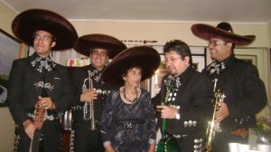 johnny luis Anuncios gratis para novios en Santiago |  quieres bailar corridos sal y tequila mariachis, 4X$50.000. 2-6388358 / 7-6260519