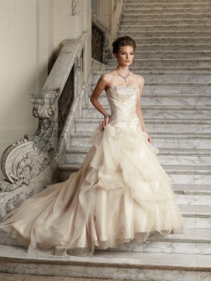 ByF estetica novias  Anuncios gratis para novios en Providencia |  MAQUILLAJE NOVIAS PEINADO, Domicilio