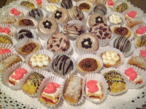 Lucia Lazo Acu&ntilde;a Anuncios gratis para novios en Santiago |  Cocteler&iacute;a a domicilio: canap&eacute;s - tapaditos - empanadita, Coctelera a domicilio 