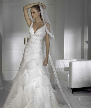 Ver&oacute;nica Anuncios gratis para novios en Santiago |  Vendo hermosos vestidos de novia a precios de liquidaci&Oacute;n, Hermosas terminaciones y variedad de talllas y estilos