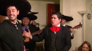Mariachi Juarez Anuncios gratis para novios en Santiago |  Contratar mariachis a domicilio en santiago (09) 88690906, Mariachi juarez, serenatas a domicilio
