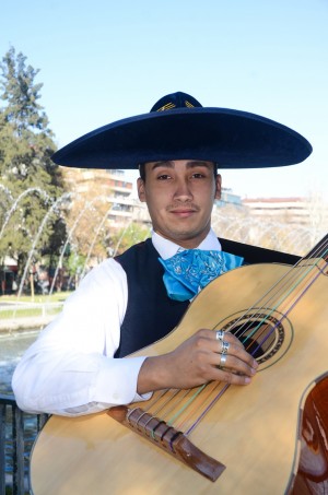 Los Mariachis De Chile Anuncios gratis para novios en Santiago |  Serenatas a domicilio,mariachis insuperables: (022) 301 63 70, !!! hermosisimas canciones: (022) 301 63 70 !!! 