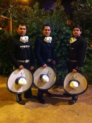 Camilo pezoa Anuncios gratis para novios en Santiago |  Mariachis en santiago reservas al fono 97465851, Serenatas a domicilio en todo santiago