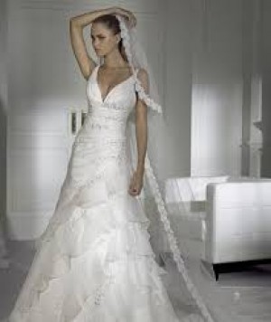 claudia Anuncios gratis para novios en Providencia |  Hermosos y elegantes vestidos de novia, variedad de tallas y modelos, Delicados detalles, m&Aacute;s de 50 modelos 