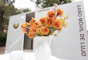 CAMILA COLEMAN Anuncios gratis para novios en Santiago |  Arriendo ba&ntilde;os m&oacute;viles de lujo para todo tipo de evento, Ba&ntilde;os para matrimonios, alquiler de ba&ntilde;o, port&aacute;tiles y ecol&oacute;gicos