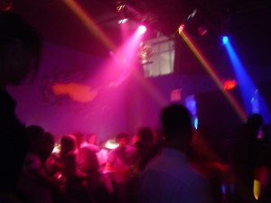 CARLOS ESCOBAR Anuncios gratis para novios en Santiago |  AMPLIFICACION E ILUMINACION, MUSICA Y DJ, MATRIMONIOS, BAUTIZOS, CUMPLEA&Ntilde;OS, FIESTAS, TOKATAS