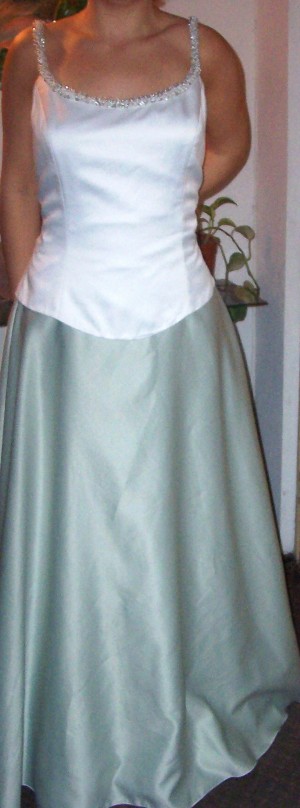 Joanna Gallo Anuncios gratis para novios en &Ntilde;u&ntilde;oa |  VESTIDO DE FIESTA SOLO UN PAR DE POSTURAS, Vestido importado