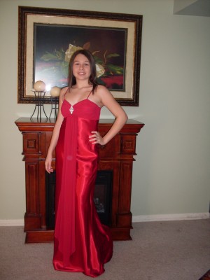 marcela Anuncios gratis para novios en Santiago |  VENDO Y RENTO VESTIDOS DE FIESTA DE EEUU., PARA TODO TIPO DE GUSTO