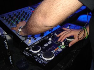 Eduardo Anuncios gratis para novios en Santiago |  Arriendo de Sonido e Iluminacion para Matrimonios , Atencion en todo santiago