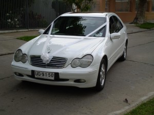 jessica Anuncios gratis para novios en Vi&ntilde;a del Mar |  arriendo Mercedes Benz blanco para matrimonio, arriendo Mercedes Benz blanco para matrimonio