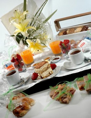 SABORES A DOMICILIO Anuncios gratis para novios en Santiago |  DESAYUNOS REGALO, SORPRENDA A SU NOVIA CON UN REGALO QUE NO OLVIDARA.