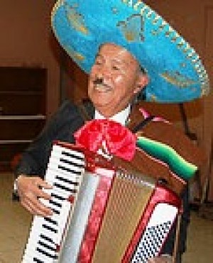 RENE MARTINEZ R. Anuncios gratis para novios en Santiago |  mariachis Juarez charros precio bajo., linda musica ranchera en tu fiesta.