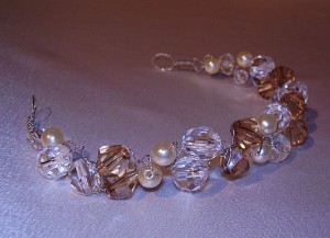 SILVANA Anuncios gratis para novios en Las Condes |  TIARAS, PINCHES, TOCADOS DE NOVIA., EXCLUSIVOS HECHOS POR M&Iacute;.