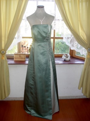 ANGELA  PEREZ Anuncios gratis para novios en Estaci&oacute;n Central |  PRECIOSOS VESTIDOS DE FIESTA, MUY POCO USO, VESTIDOS DE FIESTA