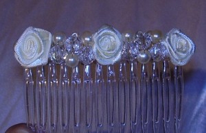 SILVANA Anuncios gratis para novios en Las Condes |  TOCADOS  PARA  PAJES   NI&Ntilde;AS., tiaras, peinetas, pinches novias / pajes.