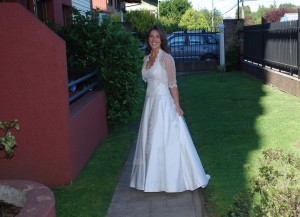 Katherin Anuncios gratis para novios en Las Condes |  venta vestido de novia usado, dise&ntilde;o exclusivo Las Adrianas, vestido marfil, vestido de novia usado venta, hermoso, de shantun de seda y encaje espa&ntilde;ol 