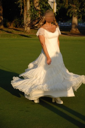 Paula Anuncios gratis para novios en Las Condes |  Espectacular vestido de seda natural de Marisa Mascare&ntilde;o, $400.000