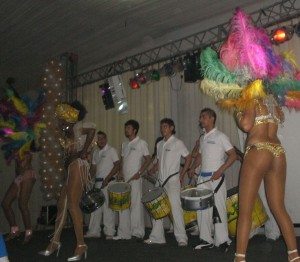 dj Anuncios gratis para novios en San Fransisco de Las Condes |  BATUCADA, BATUCADAS  BODAS  EVENTOS ESPECIALES , CARNAVAL BATUCADA SAMBA,  , ESPECTACULAR,  SHOWS A LA HORA DEL COTILLON, BATUCADA CON MULATAS BRASILERA