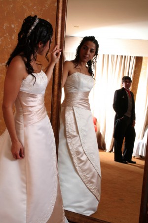 Marcela Carvajal Anuncios gratis para novios en Las Condes |  Vendo vestido de novia impecable $300.000 conversable., Talla 40, excelente estado