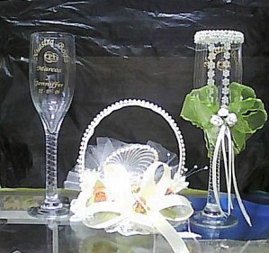 BAZAR MEDITERRANEO Anuncios gratis para novios en Santiago |  HERMOSOS RECUERDOS Y LINDAS COPAS GRABADAS PARA NOVIOS, LO ESPERAMOS PARA QUE COTIZE EN ROSAS 969 LOCAL 6 Y VEA LOS MODELOS