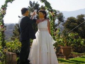 Pamela Flores Anuncios gratis para novios en Antofagasta |  ANTOFAGASTA MARAVILLOSO VESTIDO DE NOVIA $300.000, Talla 38 - 40 - Impecable - Incluye falso y accesorios