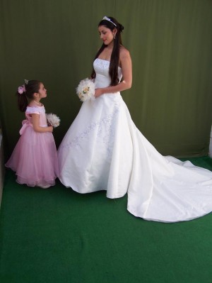 TIARE21 MODA Anuncios gratis para novios en Maip&uacute; |  VESTIDOS DE NOVIAS , ARRIENDO VESTIDOS, ARRIENDO TIARE21 MODA  , ATENCION DE LUNES A DOMINGO HASTA LAS 22HRS  FONOS 7475994 O 84483545