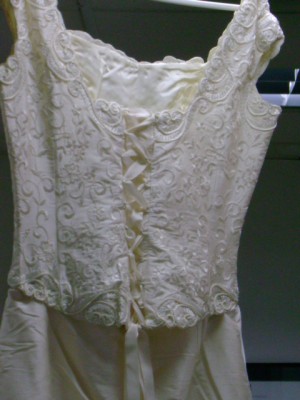 Victoria Anuncios gratis para novios en Santiago |  Vestido de Novia Vendo, Dise&ntilde;ado por Marisa Mascare&ntilde;o