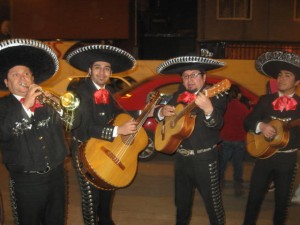 johnny luis ramirez Anuncios gratis para novios en Santiago |  mariachi charros serenatas , serenatas mariachis 