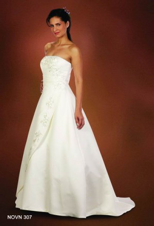 Kassandra Sanchez Anuncios gratis para novios en Pudahuel |  Vestido de Novia MARAVILLOSO UN USO con falso incluido, MODELO AURORA CASA BLANCA