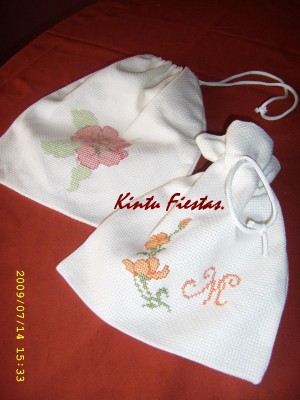 Marjorie Diaz M. Anuncios gratis para novios en Curic&oacute; |  Bordados personalizados Kintu Fiestas., Todo en souvenirs,recuerdos y accesorios.