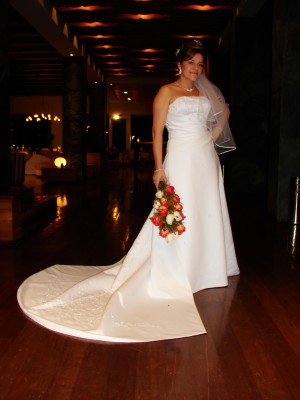 allyson varas Anuncios gratis para novios en Puerto Montt |  vendo mi vestido novia blanco importado straples, bordado piedras, cola , talla 42 o 44, precio $200.000