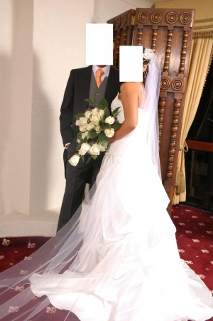 Ale Anuncios gratis para novios en Providencia |  OPORTUNIDAD!! Vendo mi vestido de novia, traido de Barcelona, es bell&iacute;simoo, sencillo y elegante, estiliza, talla 38-40-42 $280.000 Conversable