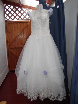 catalinanovios  Anuncios gratis para novios en La Serena |   vendo precioso vestido de novia &uacute;nico , talla L importado sin uso 