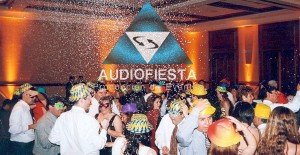 Audiofiesta Anuncios gratis para novios en Santiago |  M&uacute;sica para Matrimonios, M&uacute;sica Envasada, Amplificaci&oacute;n, Iluminaci&oacute;n, Video, M&uacute;sica pata Matrimonios, Fiestas y Eventos.