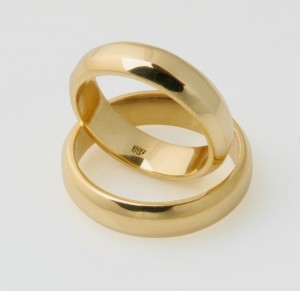 Joyeria Torres Novios y novias en Vitacura |  Argollas de matrimonio , Oro Amarillo, Rojo, Blanco y Bicolor - Diferentes Diseños