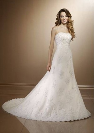 candreita Novios y novias en Ñuñoa |  BELLÍSIMO VESTIDO DE NOVIA COLOR CHAMPAGNE, TALLA 38-40, HERMOSOS DETALLES