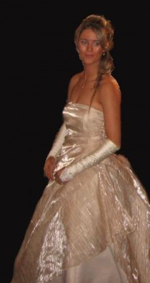 karina Medina Anuncios gratis para novios en Santiago |  Regalo Vestido De Novia, Super Barato 80 mil Pesos Color Ivory