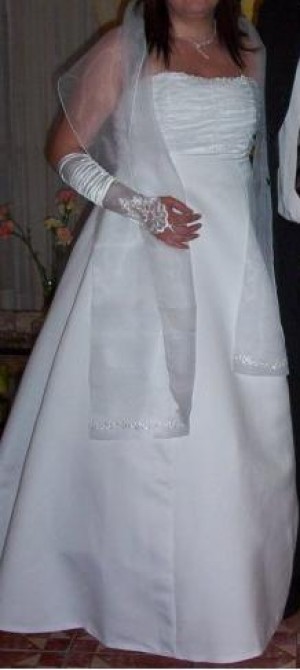 Jaqueline Rivas Anuncios gratis para novios en Rancagua |  Vestido de Novia, con accesorios