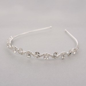 maria eugenia cerda lopez Anuncios gratis para novios en Vi&ntilde;a del Mar |  TOCADOS Y  TIARAS DE CRISTAL SWAROVSKY  PARA NOVIAS, tocados, tiaras, pinches, peinetas para novias cristales de swarovsky