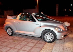 Cristian Fernando Urz&uacute;a Anuncios gratis para novios en Santiago |  ARRIENDO PRECIOSO CHRYSLER DESCAPOTABLE PARA MATRIMONIOS, Se arrienda para tod tipo de eventos conchofer incluido