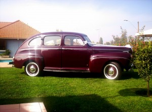 JORGE RAMIREZ SALAZAR Anuncios gratis para novios en Santiago |  ARRIENDO HERMOSO AUTO FORD A&Ntilde;O 1941 PARA PASEOS DE NOVIOS, FORD 1941 SEDAN DE LUXE 4 PUERTAS CON CHOFER. TELEFONO 09-4327727