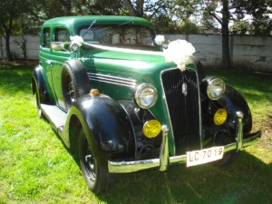 Ignacio Palma B Anuncios gratis para novios en Santiago |  Arriendo Auto Novios PLAYMOUTH 1930, BMW 745 LI, BMW 540 IA, AUDI S8, AUDI A6, CARICE, OLDSMOBILE