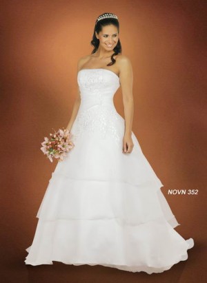 maria jose Novios y novias en Maipú |  VENDO TRAJE DE NOVIA NOVN 352, CASA BLANCA, a mitad de precio, usado