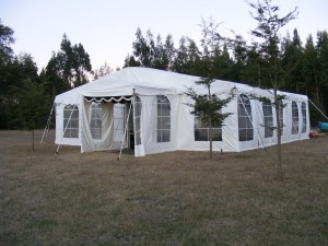ricardo vasquez Novios y novias en Puerto Montt |  toldos, carpas y stands, visitemos en http://www.bahiablanca.cl, ventas de toldos, carpas y stands.