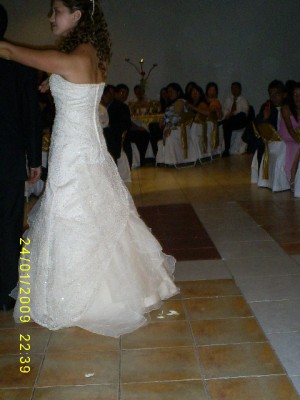 paulina nu&ntilde;ez Novios y novias en Providencia |  hermoso vestido, hermoso vestido de novia