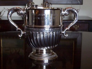 Iara. Ltda. Anuncios gratis para novios en Vitacura |  Regalos de Matrimonio en plata, plaqu&eacute;, cristal. Restauraciones. Iara Ltda., Plata - Plaqu&eacute; - Cristal - Restauraciones. Iara Ltda.